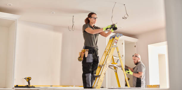 Best Outdoor Lighting Installation  in Parsons, KS